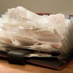 Đặt vật này trong ví,